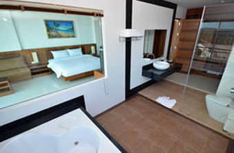 Hotel The View Rawada Resort & Spa
