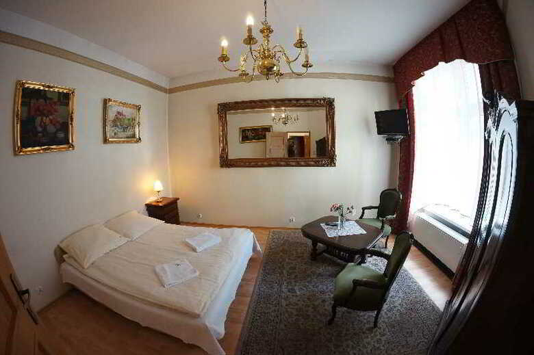 Aparthotel Florian Apartments Old Town