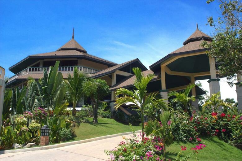 Hotel Mangosteen Resort And Ayurveda Spa