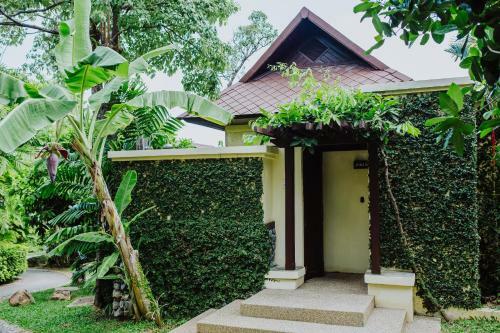 Hotel Nora Beach Resort & Spa
