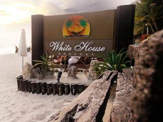 Hotel White House Beach Resort