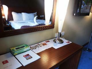 Ajyad Crom Hotel