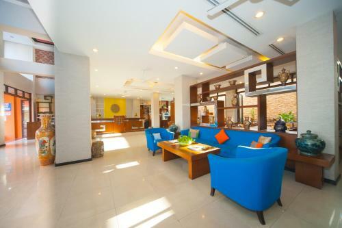 Hotel Crystal Inn