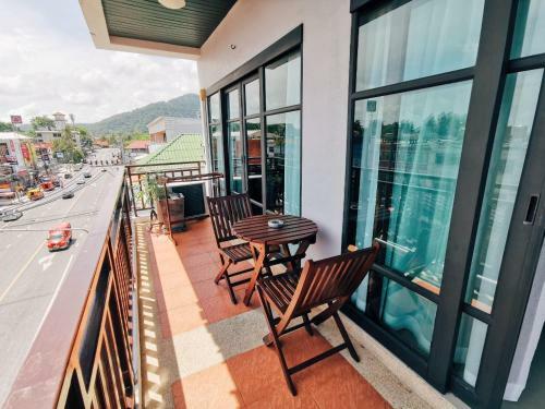 Hotel Enjoy's Beach House Karon