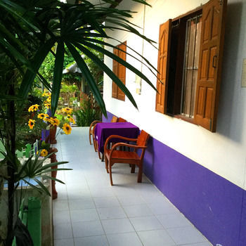 Hostal Kanravee Guesthouse