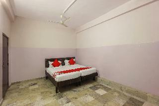 Hotel Raj Banjara White House