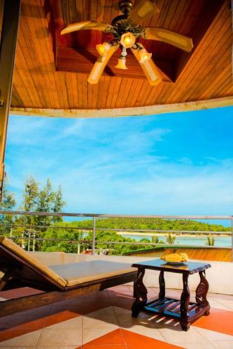 Samui Island Beach Resort & Hotel