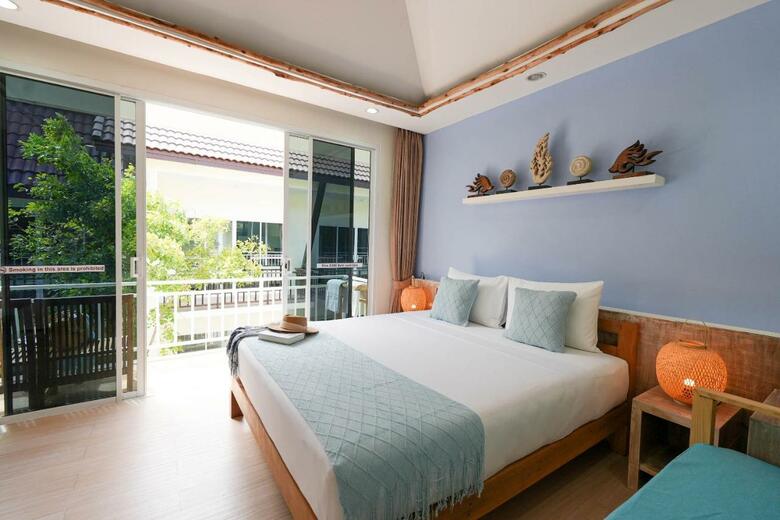 Hotel Ark Bar Beach Resort