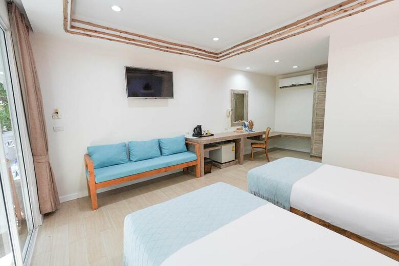 Hotel Ark Bar Beach Resort