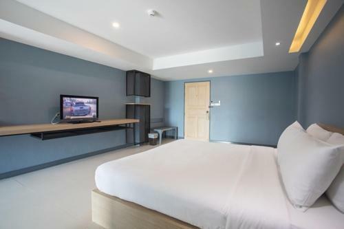 Nora Lake View Hotel