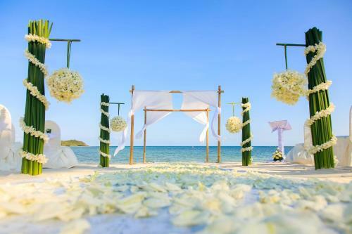 Hotel Sareeraya Villas & Suites