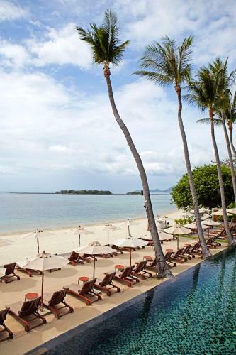Hotel Sareeraya Villas & Suites
