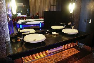 Abc Hotel