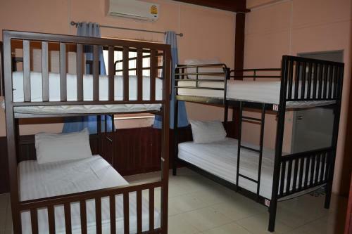 Hostal Tams Guesthouse