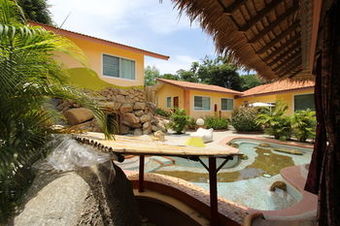 Pandora Lifestyle Hotel