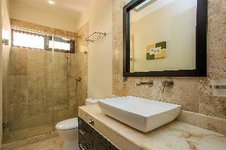 Apartamentos El Faro Residences