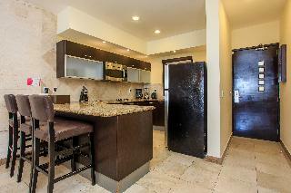 Apartamentos El Faro Residences