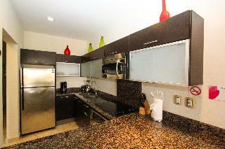 Apartamentos El Faro Residences