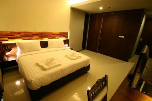 Hotel At One Service