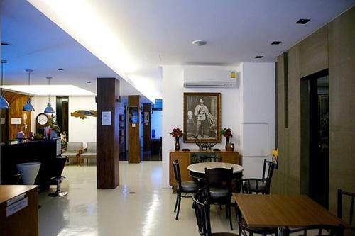Hotel At One Service