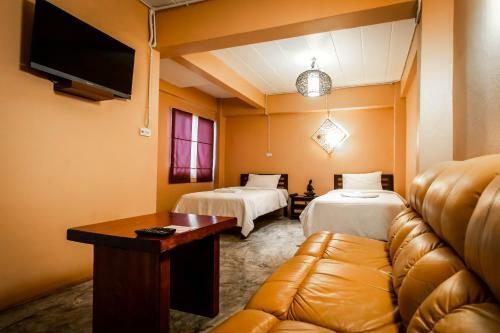 Hotel Smile Buri House