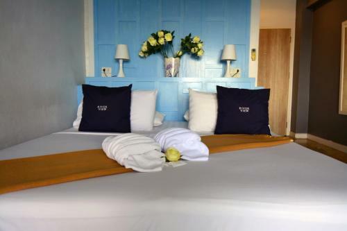 Hostal River View Guest House