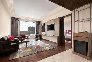Ramada Plaza Lucknow Hotel And Convention Centre