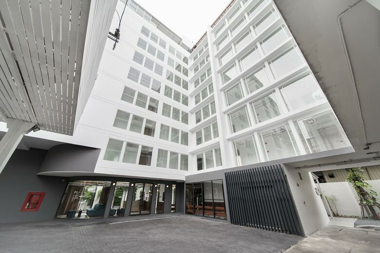 Hotel At Mind Executive Suites