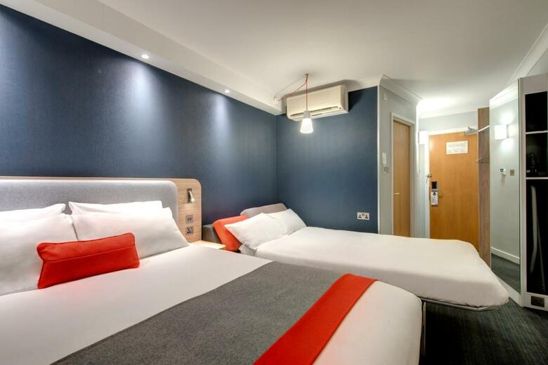 Hotel Express By Holiday Inn Greenwich