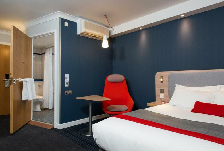 Hotel Express By Holiday Inn Greenwich