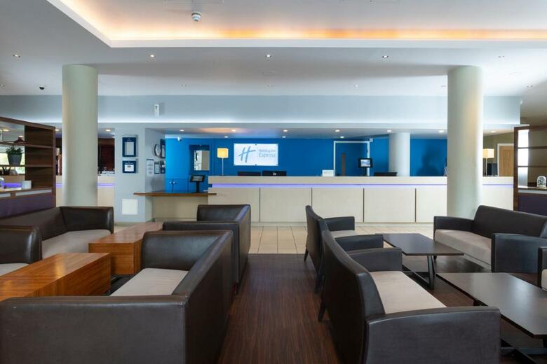 Hotel Express By Holiday Inn Greenwich