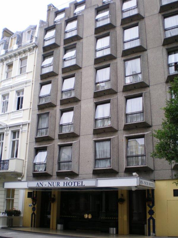 Hotel An-nur (.)