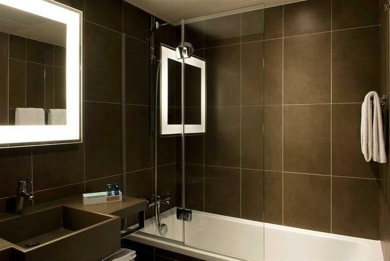 Hotel Novotel London West