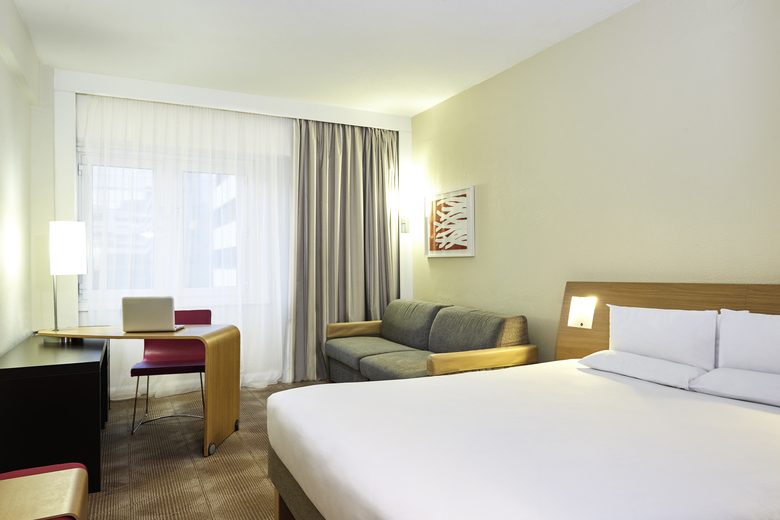 Hotel Novotel London West