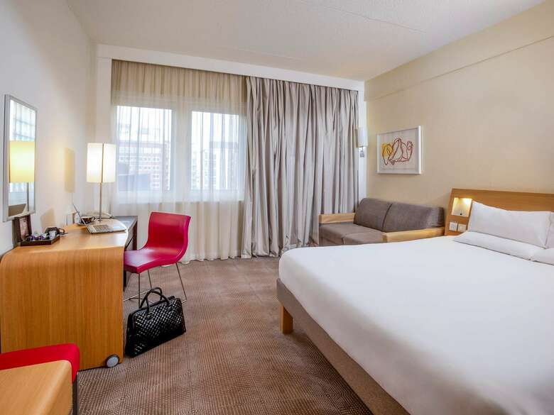 Hotel Novotel London West