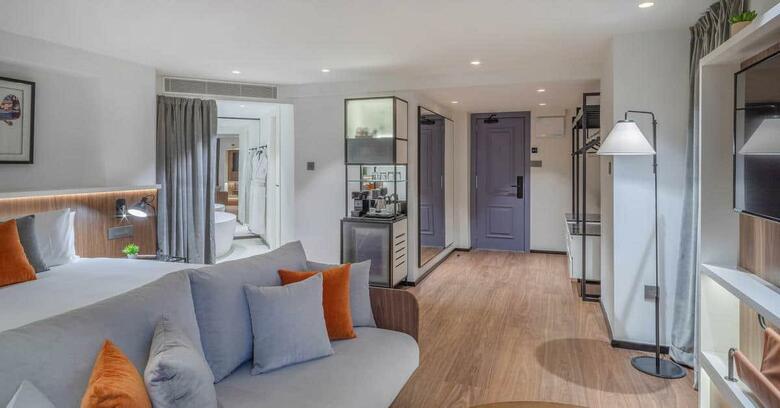 Melia White House Hotel