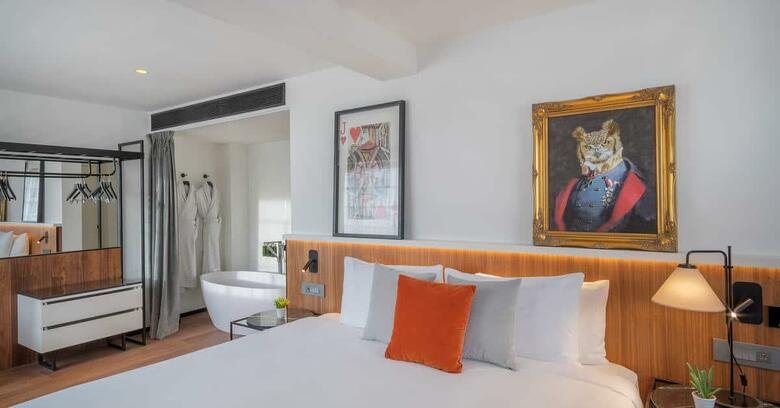 Melia White House Hotel