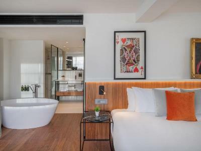 Melia White House Hotel