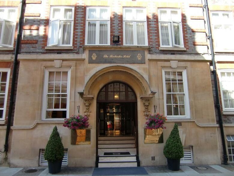 Rochester Hotel By Blue Orchid