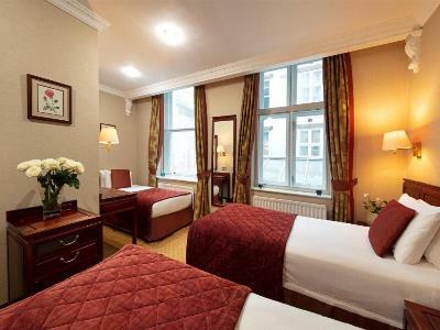 Rochester Hotel By Blue Orchid