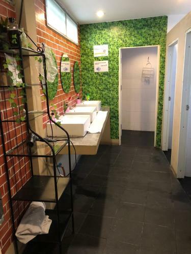 Albergue Vx The Fifty