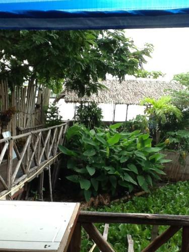 Hostal Phiman Riverview Guesthouse
