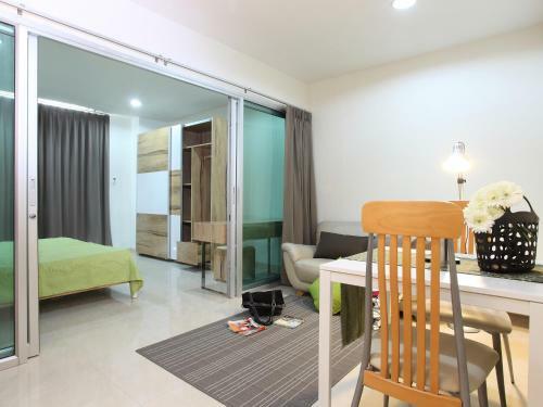Apartamentos Tongtip Place