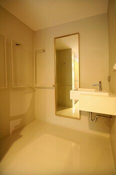 Chern Hostel