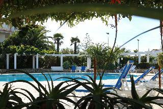 Hotel Cvl Club House