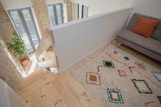 Terrace & Sunny Apartment