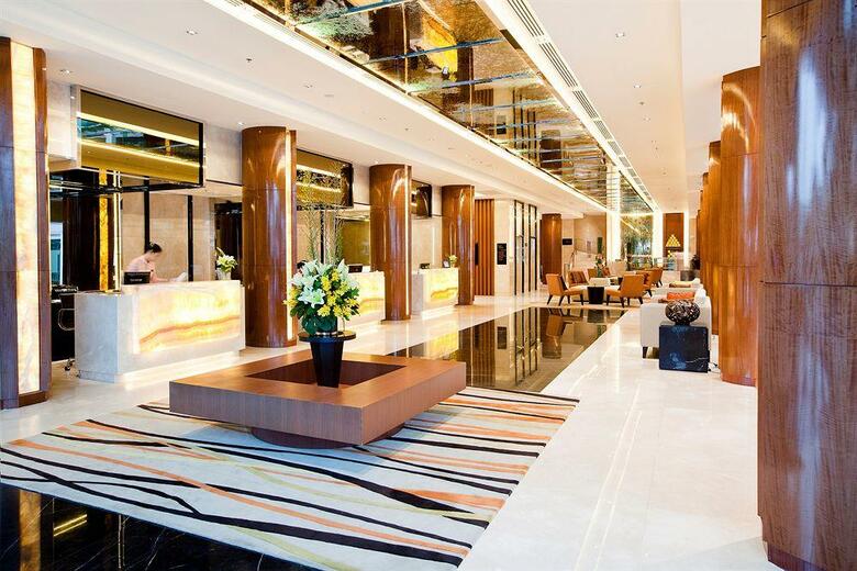 Hotel Royal Princess Larn Luang