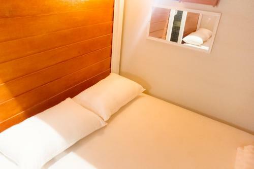 Glur Bangkok Hostel & Coffee Bar