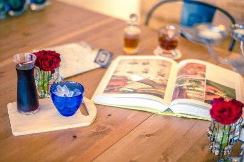 Glur Bangkok Hostel & Coffee Bar