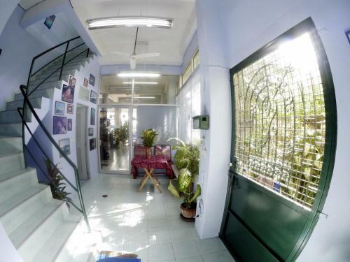 Hostal Dive Den